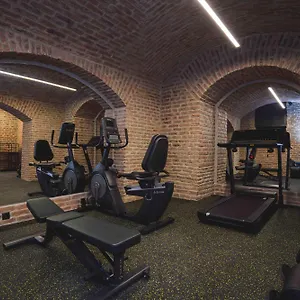 5* Hotel Qarvasla